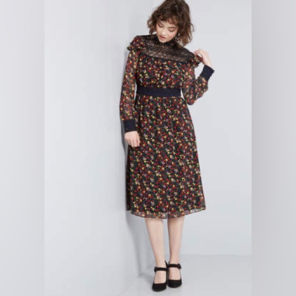 Unique ModCloth x Anna Sui mock neck dress